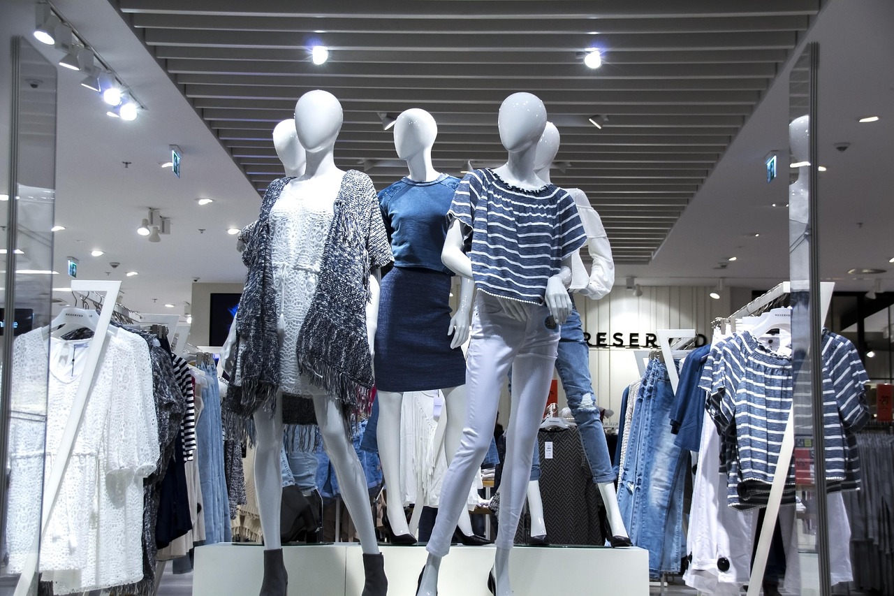 Shopping mall